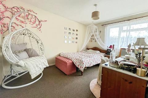 4 bedroom terraced house to rent, Linden Court, Englefield Green, Egham, Surrey, TW20