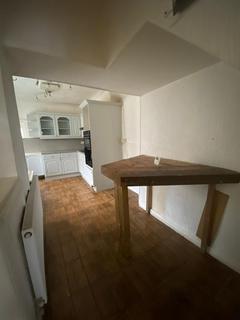 71 Hendrecafn Road, Tonypandy, CF40 1LW