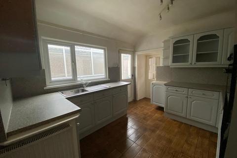 71 Hendrecafn Road, Tonypandy, CF40 1LW