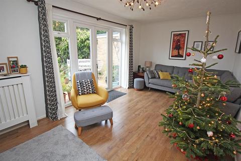64 Brixham Close, Stevenage, SG1 2SA