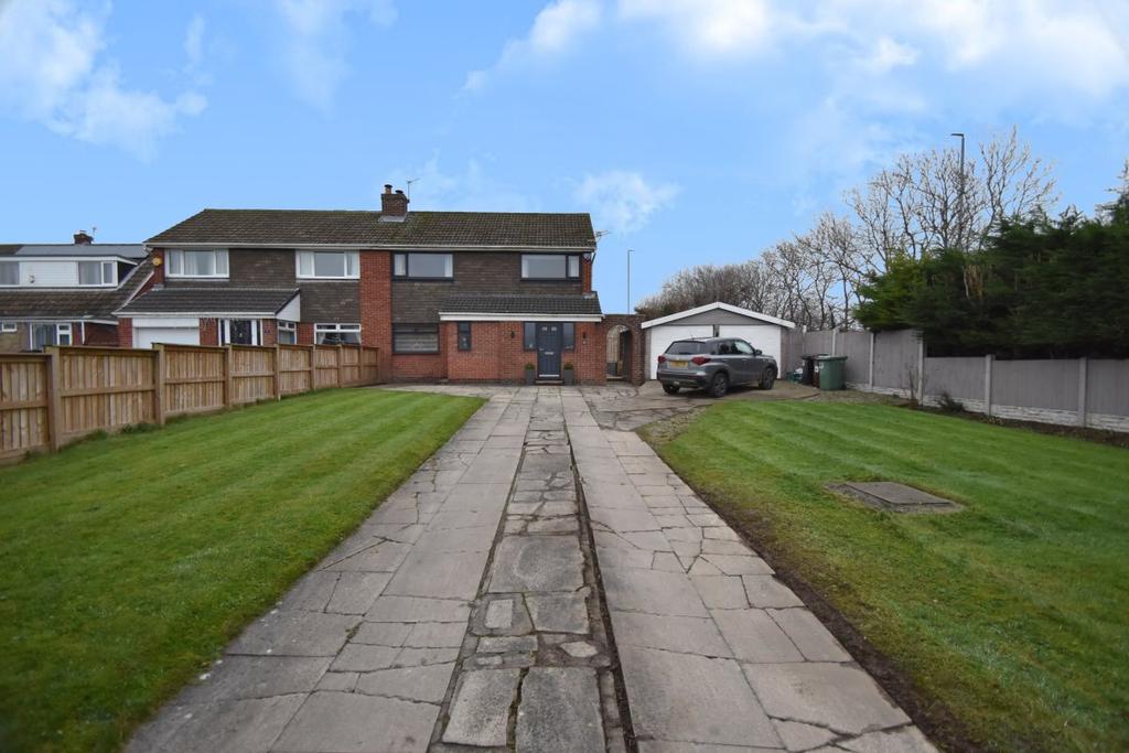 Ashbourne Crescent, Garforth 3 bed semidetached house £315,000