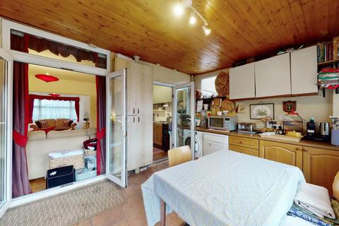 15 Bridgewater Road, Wembley, HA0 1AQ