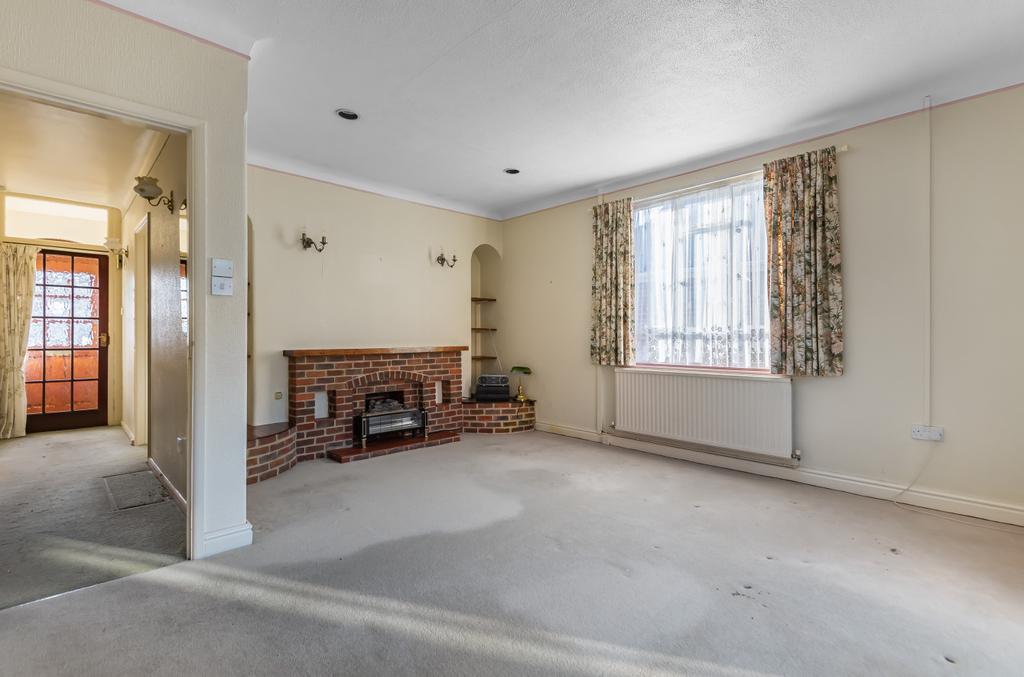 Linden Grove, Chandler's Ford... 2 bed bungalow £375,000