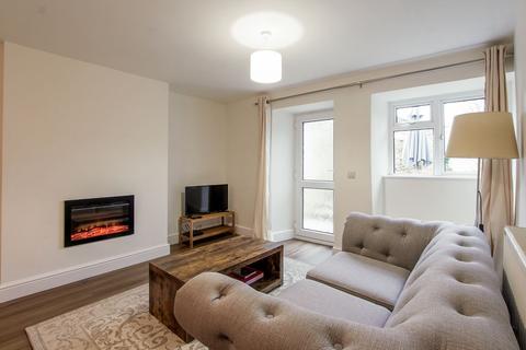 3 Court Barton, Crewkerne, TA18 7HP