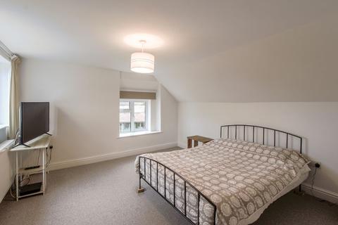 3 Court Barton, Crewkerne, TA18 7HP