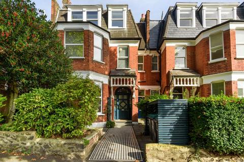 224a Stapleton Hall Road, London, N4 4QR
