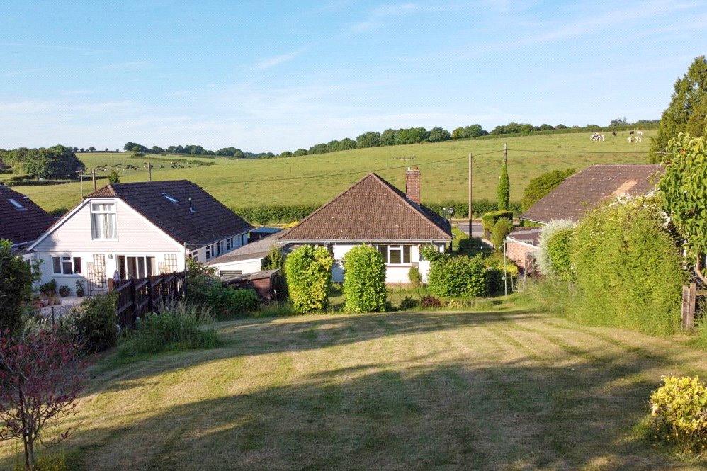 Lovedon Lane, Kings Worthy... 3 bed bungalow £625,000