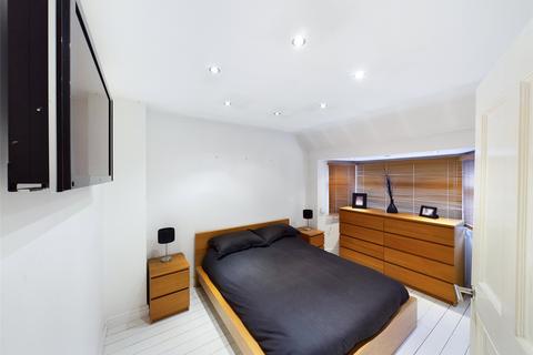 23 Graham Road, Worcester, WR2 5AW