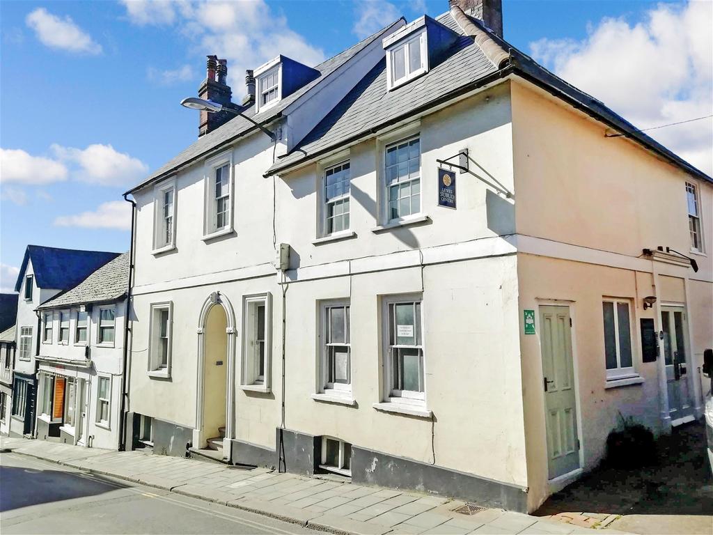 Station Street, Lewes, East Sussex 4 bed end of terrace house for sale