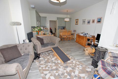 1, Woodend Cannongate Road, Hythe, CT21 5EF
