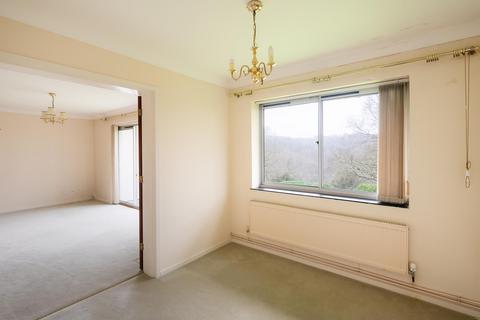 2 bedroom flat to rent - Flat  Bishops Court, Knoll Hill, BS9
