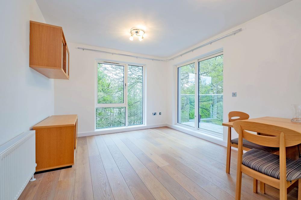 Oakhill Grange, Aberdeen, AB15 2 bed flat £850 pcm (£196 pw)