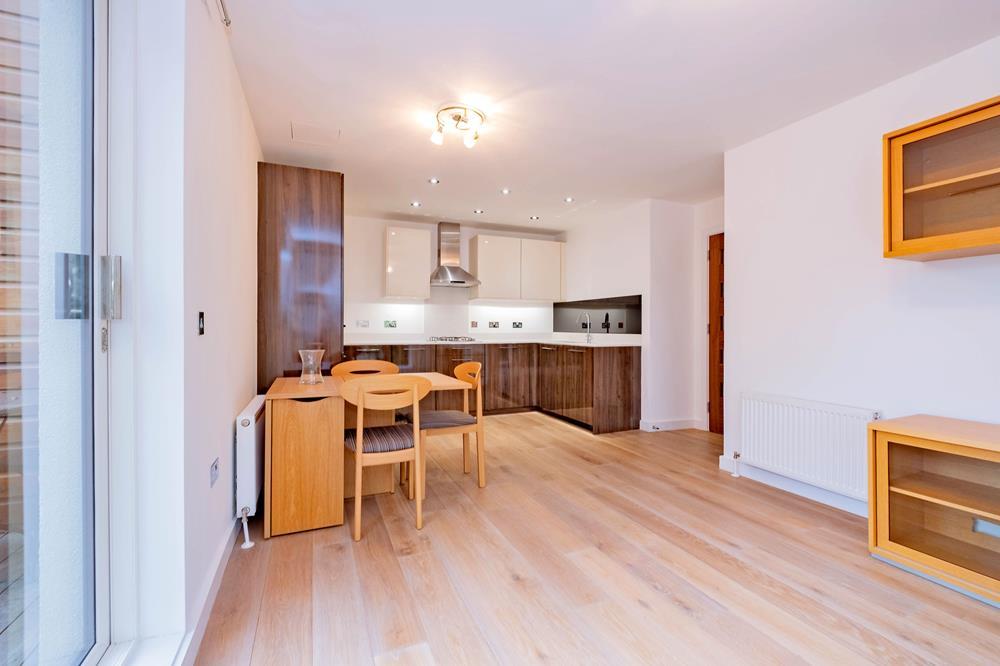 Jura House, Oakhill Grange Flat 73− (21)...