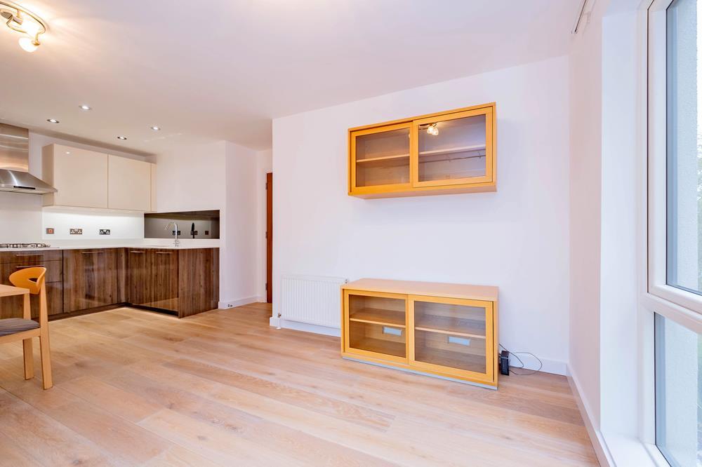Jura House, Oakhill Grange Flat 73− (21)...