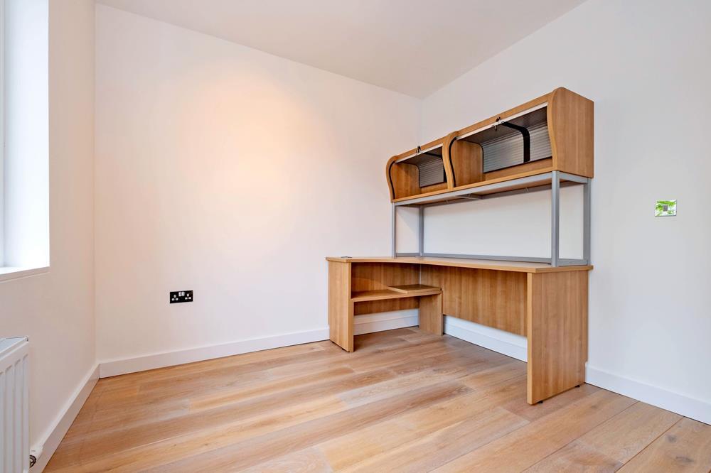 Jura House, Oakhill Grange Flat 73− (21)...