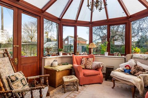 9 Ordnance Close, Moreton On Lugg, Hereford, HR4 8DA