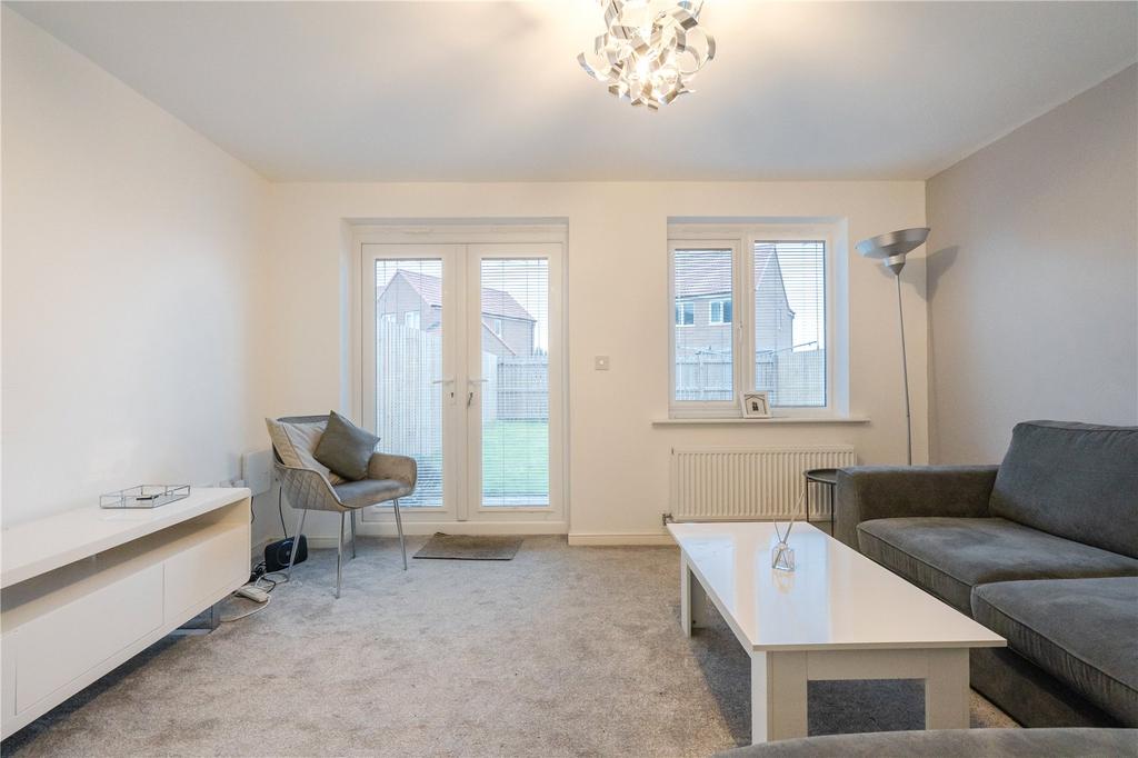 Living Room (2)
