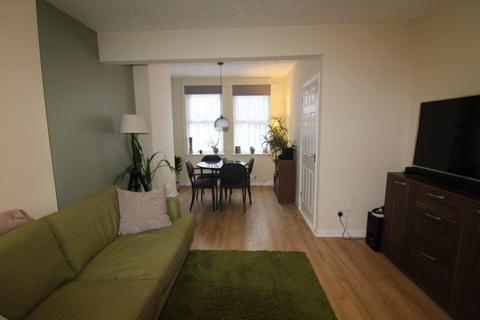 101 Kingston Road, Ipswich, IP1 4BG