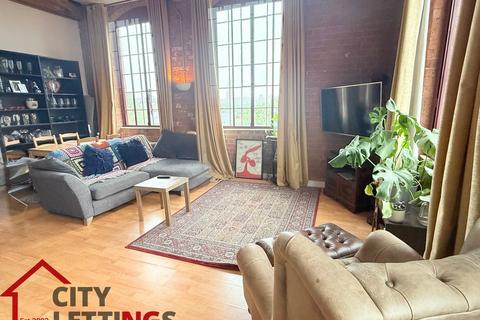 2 bedroom apartment to rent, Portland Square
