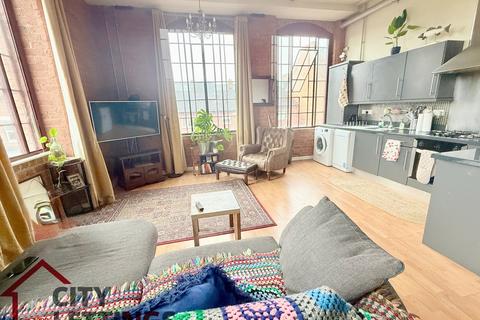 2 bedroom apartment to rent, Portland Square