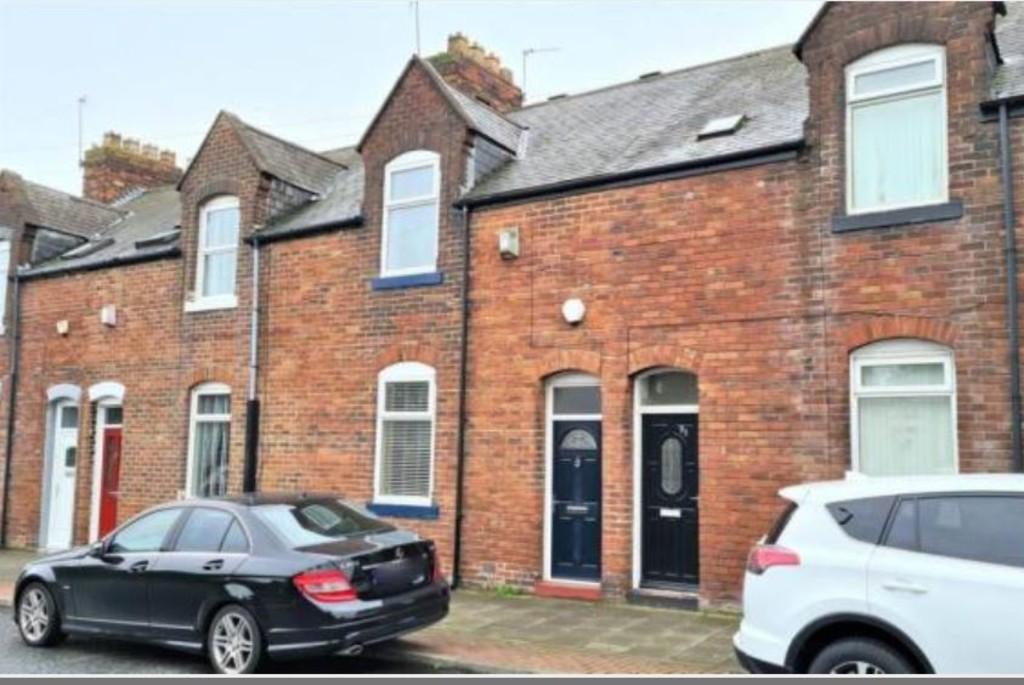 Southwick Road, Sunderland 2 bed terraced house £595 pcm (£137 pw)
