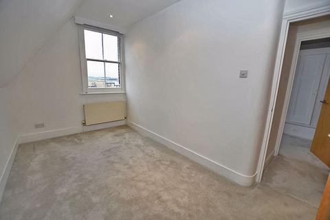 2 bedroom apartment to rent, College Road , Maidstone