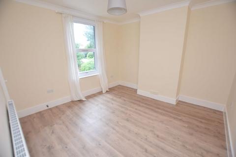 2 bedroom terraced house to rent, Chillington Street, Maidstone £1250.00