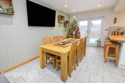 9 Creswick Close, Rotherham, S65 3QE
