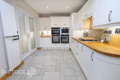 9 Creswick Close, Rotherham, S65 3QE