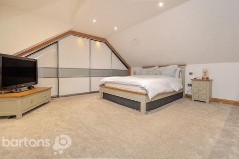 9 Creswick Close, Rotherham, S65 3QE