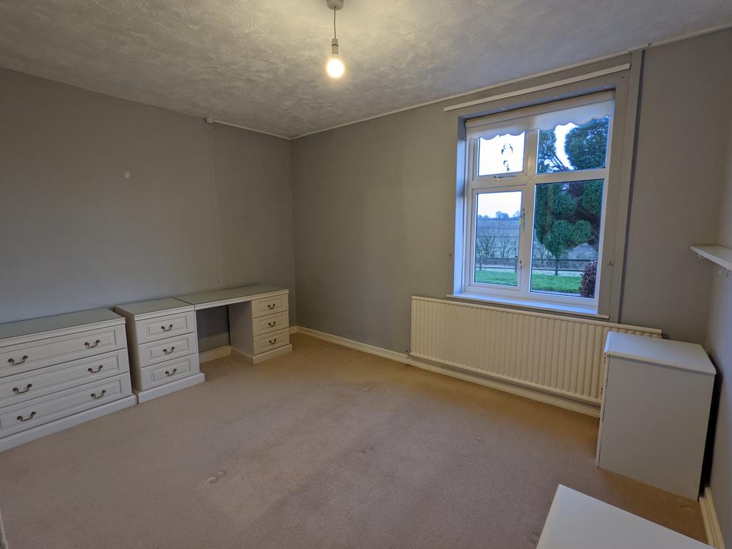 South Lodge, Alltyferin Road, Nantgaredig 1 bed flat £595 pcm (£137 pw) South Lodge, Alltyferin Road, Nantgaredig 1 bed flat £595 pcm (£137 pw)