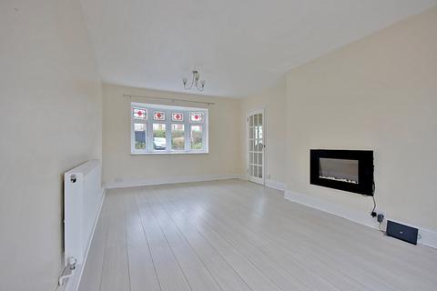 12 Essex Close, Worcester, WR2 5RW