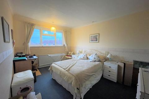 21 Cattell Drive, Sutton Coldfield, B75 7LQ