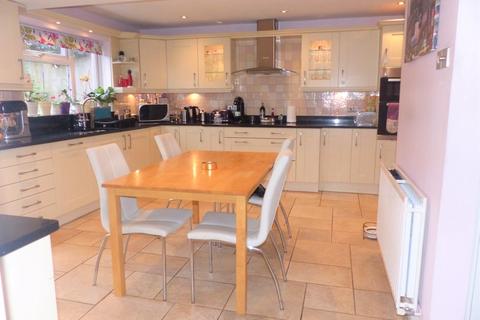 8 Beverley Close, Sutton Coldfield, B72 1YF