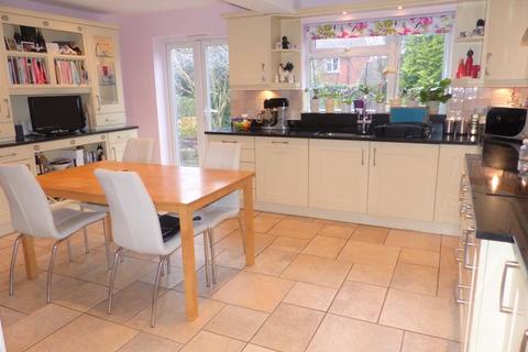 8 Beverley Close, Sutton Coldfield, B72 1YF