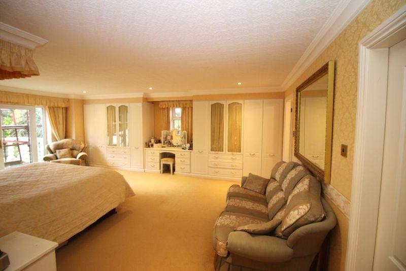 PMeadow Court, The