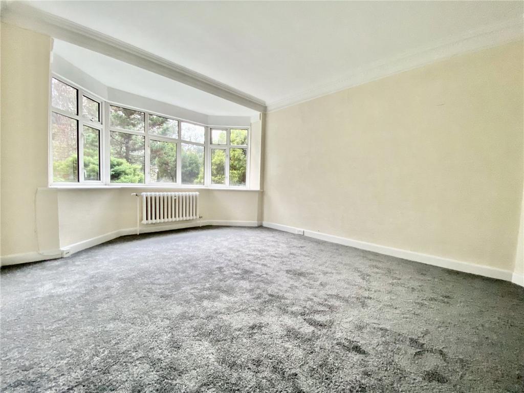 St. Stephens Road, Bournemouth, BH2 2 bed apartment £195,000
