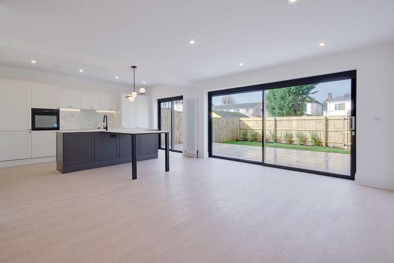 Flat 1, Christchurch Road, East, Bournemouth 2 bed apartment