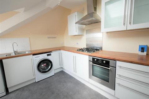 9e Albert Crescent, Penarth, CF64 1DA