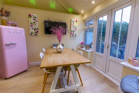 63 Broadfields, Calverton, Nottingham, NG14 6JQ