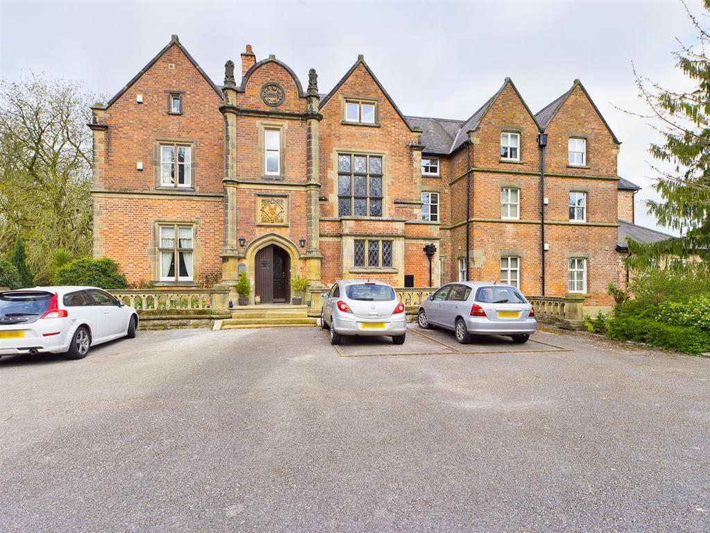 Strathalyn, Rossett, Wrexham 3 bed character property £1,500 pcm (£346 pw)