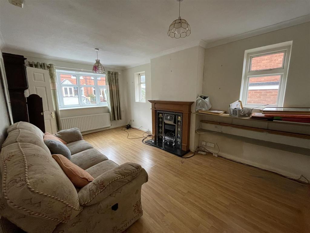 Pine Road, Glenfield, Leicester 2 bed detached bungalow £235,000