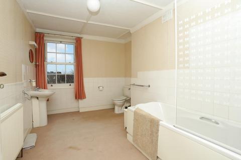 105 Central Parade, Herne Bay, CT6 5JL