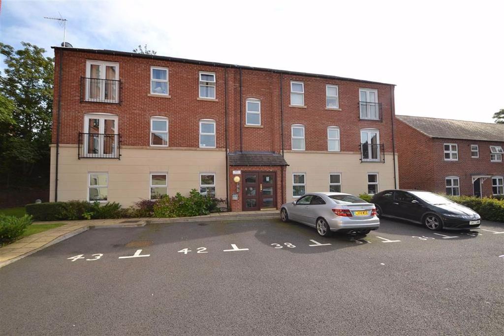Wilfred Owen Close, Underdale Road... 2 bed apartment £625 pcm (£144 pw)