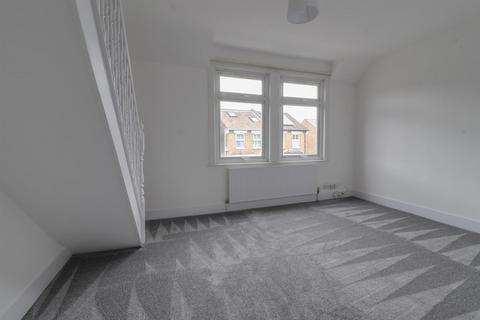 2 bedroom maisonette to rent, Lancaster Road, Enfield, Middlesex