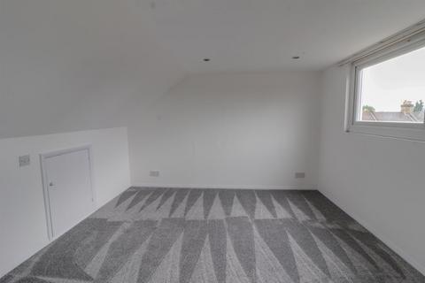 2 bedroom maisonette to rent, Lancaster Road, Enfield, Middlesex