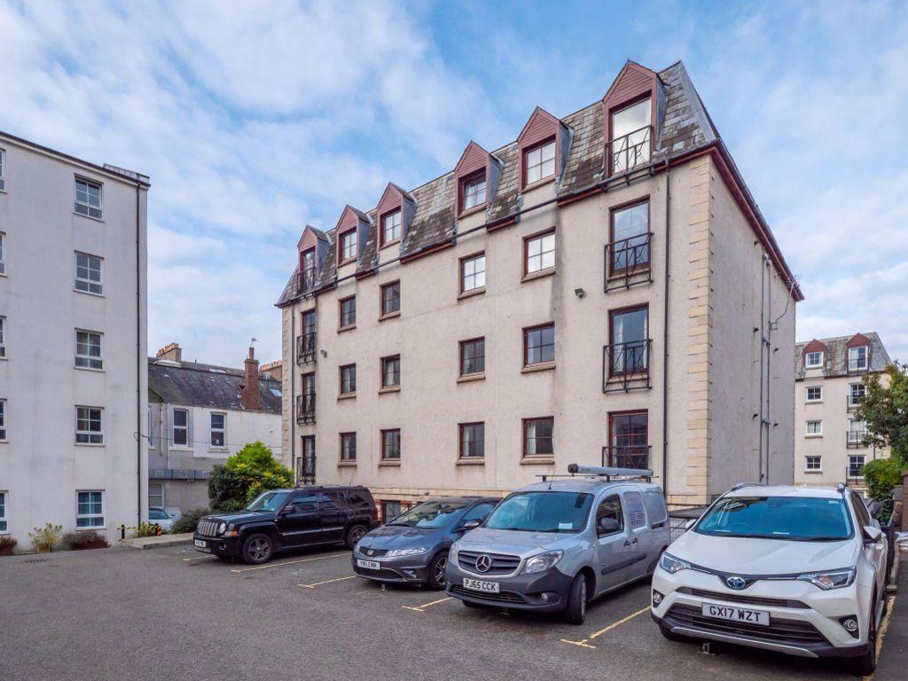 GROVE STREET, EDINBURGH, EH3 8AS 2 bed flat £995 pcm (£230 pw)