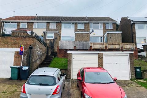 38 Alpine Rise, Thornton, Bradford, BD13 3NA