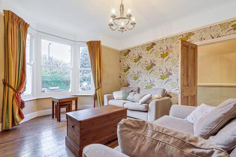 59 Trinity Road, London, SW19 8QY