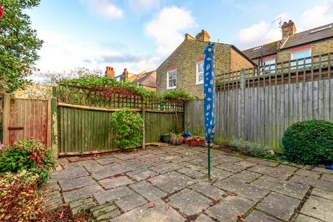 59 Trinity Road, London, SW19 8QY